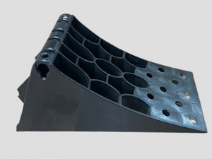 15763 Упор противооткатный средний грузовой (чёрный) 41х16х19см ВВ-1